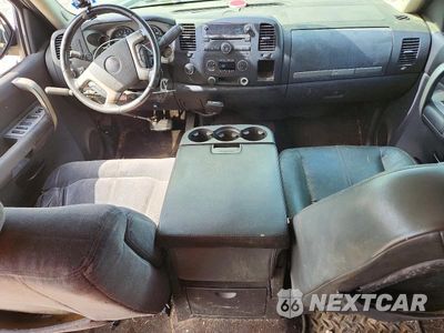 Zdjęcie 8 z 12 samochodu: 2009 GMC SIERRA K2500 SLE VIN:1GTHK53KX9F124293 - miniatura