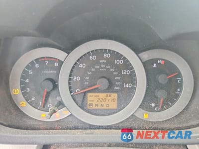 Zdjęcie 9 z 12 samochodu: 2006 TOYOTA RAV4 LIMITED VIN:JTMZK31V865004273 - miniatura