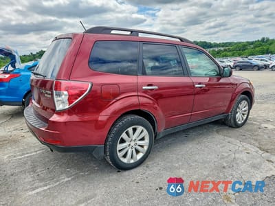 Trzecie zdjęcie samochodu z tyłu: 2011 SUBARU FORESTER 2.5X PREMIUM VIN:JF2SHADC2BH730817 - miniatura