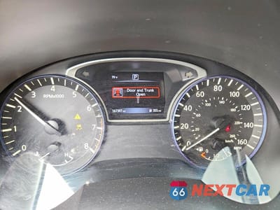 Zdjęcie 9 z 13 samochodu: 2016 NISSAN ALTIMA 2.5 SR VIN:1N4AL3AP5GC266380 - miniatura
