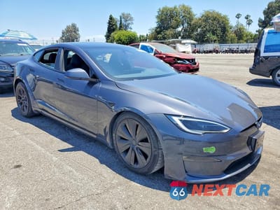 Czwarte zdjęcie samochodu z boku: 2023 TESLA MODEL S VIN:5YJSA1E53PF500181 - miniatura
