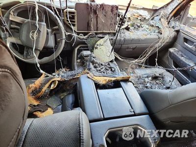 Zdjęcie 8 z 12 samochodu: 2024 TOYOTA TUNDRA PLATINUM VIN:5TFNA5AB6RX039261 - miniatura