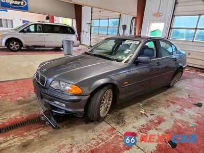2001 BMW 330 I WBAAV53471FJ63290 - główne zdjęcie licytacji z USA - miniatura