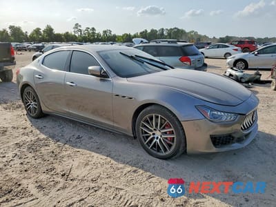 Czwarte zdjęcie samochodu z boku: 2018 MASERATI GHIBLI S VIN:ZAM57YTA9J1278584 - miniatura