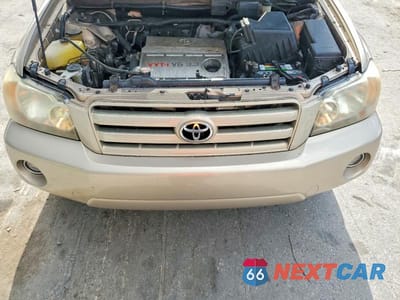 Zdjęcie 12 z 13 samochodu: 2005 TOYOTA HIGHLANDER VIN:JTEDP21A450051939 - miniatura
