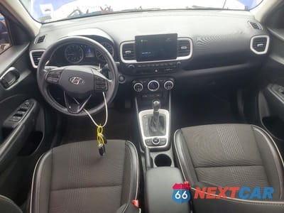 Zdjęcie 8 z 13 samochodu: 2022 HYUNDAI VENUE LIMITED VIN:KMHRC8A33NU186280 - miniatura