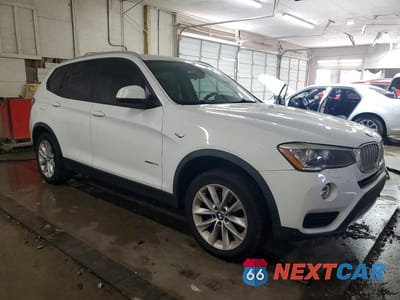Czwarte zdjęcie samochodu z boku: 2015 BMW X3 XDRIVE28I VIN:5UXWX9C51F0D46327 - miniatura