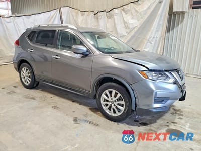 Czwarte zdjęcie samochodu z boku: 2020 NISSAN ROGUE SV VIN:KNMAT2MV1LP510446 - miniatura