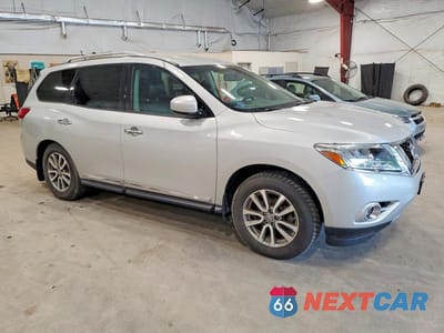 Czwarte zdjęcie samochodu z boku: 2013 NISSAN PATHFINDER S VIN:5N1AR2MM1DC606829 - miniatura
