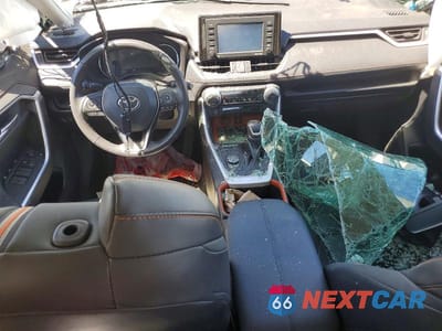 Zdjęcie 8 z 12 samochodu: 2022 TOYOTA RAV4 ADVENTURE VIN:2T3J1RFV6NW256297 - miniatura
