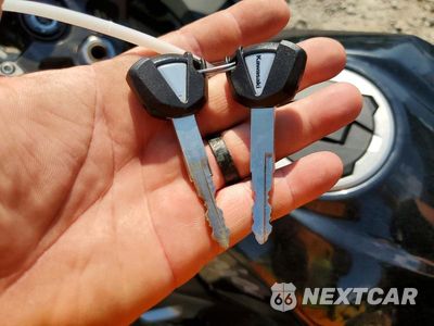 Zdjęcie 8 z 9 samochodu: 2019 KAWASAKI MOTOCYCLE VIN:JKAEXKH16KDA31689 - miniatura