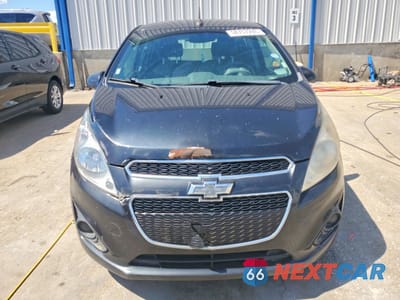 Piąte zdjęcie samochodu w środku: 2014 CHEVROLET SPARK 1LT VIN:KL8CD6S93EC522085 - miniatura