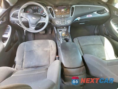 Zdjęcie 8 z 12 samochodu: 2019 CHEVROLET MALIBU LS VIN:1G1ZB5ST3KF194408 - miniatura