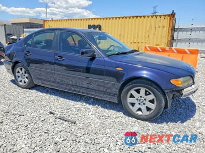 Czwarte zdjęcie samochodu z boku: 2005 BMW 325 I VIN:WBAEV334X5KX10040 - miniatura