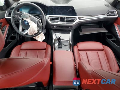 Zdjęcie 8 z 12 samochodu: 2022 BMW 330XE VIN:3MW5P9J09N8C65451 - miniatura