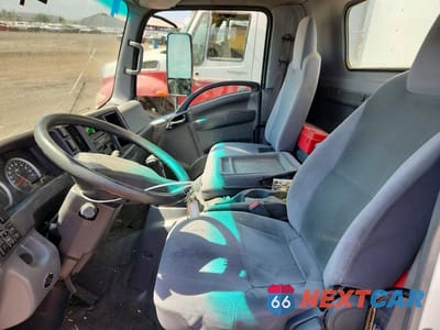 Zdjęcie 7 z 13 samochodu: 2016 ISUZU NQR BOX TRUCK VIN:JALE5W167G7900262 - miniatura