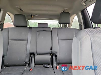Zdjęcie 10 z 13 samochodu: 2015 TOYOTA HIGHLANDER LE VIN:5TDBKRFH6FS175346 - miniatura