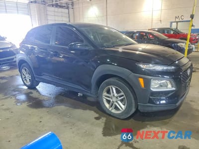 Czwarte zdjęcie samochodu z boku: 2018 HYUNDAI KONA SE VIN:KM8K1CAA9JU130430 - miniatura