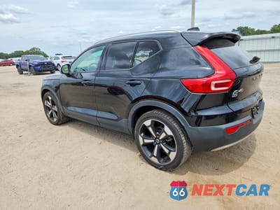 Drugie zdjęcie samochodu z przodu: 2021 VOLVO XC40 T5 MOMENTUM VIN:YV4162UK2M2407030 - miniatura