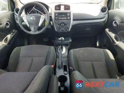 Zdjęcie 8 z 12 samochodu: 2018 NISSAN VERSA SV VIN:3N1CN7AP0JL873063 - miniatura