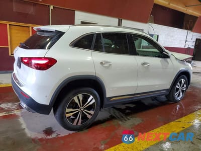Trzecie zdjęcie samochodu z tyłu: 2025 MERCEDES-BENZ GLA 250 VIN:W1N4N4GB9SJ732893 - miniatura