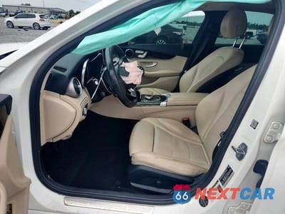 Zdjęcie 7 z 13 samochodu: 2018 MERCEDES-BENZ C 300 VIN:55SWF4JBXJU268362 - miniatura