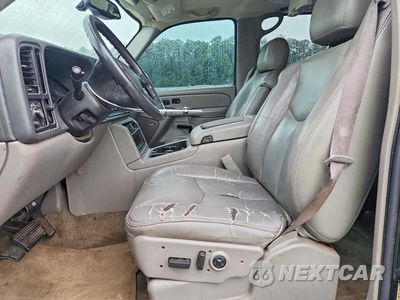Zdjęcie 7 z 13 samochodu: 2005 CHEVROLET TAHOE C1500 VIN:1GNEC13T05R102207 - miniatura