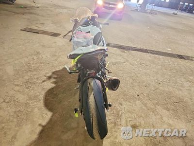 Czwarte zdjęcie samochodu z boku: 2025 BMW S 1000 RR VIN:WB10P2309S6L72176 - miniatura