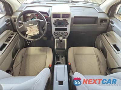 Zdjęcie 8 z 13 samochodu: 2007 JEEP COMPASS VIN:1J8FF47W67D197553 - miniatura