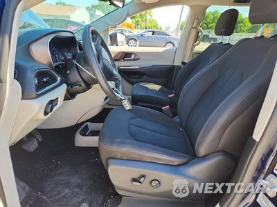 Zdjęcie 7 z 13 samochodu: 2017 CHRYSLER PACIFICA LX VIN:2C4RC1CG8HR739194 - miniatura