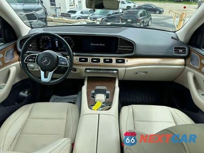 Piąte zdjęcie samochodu w środku: 2020 MERCEDES-BENZ GLS 450 4MATIC VIN:4JGFF5KE4LA185999 - miniatura
