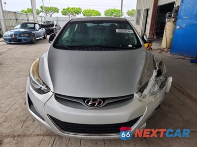 Piąte zdjęcie samochodu w środku: 2016 HYUNDAI ELANTRA SE VIN:5NPDH4AE1GH740200 - miniatura