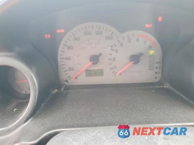 Zdjęcie 9 z 12 samochodu: 2001 MITSUBISHI ECLIPSE SPYDER GS VIN:4A3AE45G21E142497 - miniatura