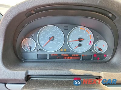 Zdjęcie 9 z 13 samochodu: 2004 BMW X5 4.8IS VIN:5UXFA93574LE81521 - miniatura