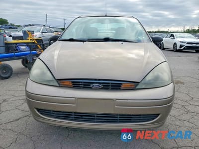 Piąte zdjęcie samochodu w środku: 2003 FORD FOCUS SE COMFORT VIN:1FAHP34393W206509 - miniatura