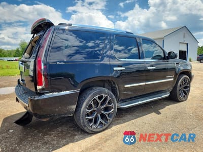 Trzecie zdjęcie samochodu z tyłu: 2007 CADILLAC ESCALADE LUXURY VIN:1GYFK63827R199206 - miniatura