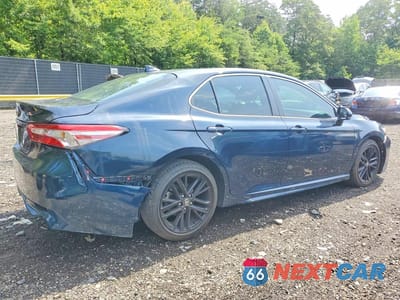 Trzecie zdjęcie samochodu z tyłu: 2019 TOYOTA CAMRY SE VIN:4T1B11HK2KU702877 - miniatura