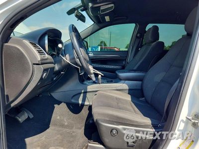 Zdjęcie 7 z 14 samochodu: 2019 JEEP GRAND CHEROKEE LAREDO VIN:1C4RJFAG1KC639413 - miniatura