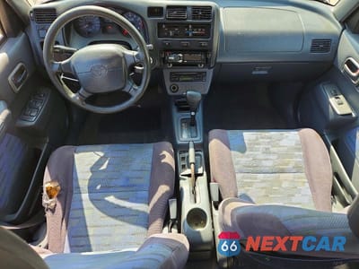 Zdjęcie 8 z 14 samochodu: 1996 TOYOTA RAV4 BASE VIN:JT3HP10V0T0080019 - miniatura