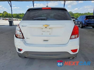 Zdjęcie 6 z 12 samochodu: 2017 CHEVROLET TRAX LS VIN:3GNCJKSBXHL234334 - miniatura