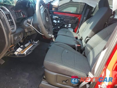 Zdjęcie 7 z 13 samochodu: 2026 RAM 2500 BIG HORN VIN:3C6UR5DJ9TG235043 - miniatura