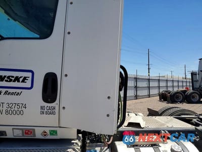 Zdjęcie 9 z 10 samochodu: 2019 INTERNATIONAL RH613 SEMI TRUCK VIN:3HSDWTZR5KN356254 - miniatura