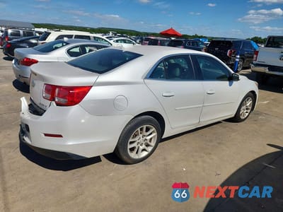 Trzecie zdjęcie samochodu z tyłu: 2015 CHEVROLET MALIBU 1LT VIN:1G11C5SL6FF200914 - miniatura