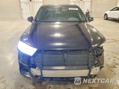 Piąte zdjęcie samochodu w środku: 2018 AUDI Q7 PREMIUM PLUS VIN:WA1LAAF75JD032547 - miniatura