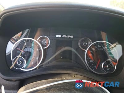 Zdjęcie 9 z 12 samochodu: 2024 RAM 2500 TRADESMAN VIN:3C6UR5HL0RG268937 - miniatura