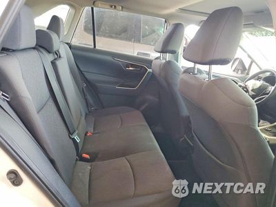Zdjęcie 10 z 12 samochodu: 2023 TOYOTA RAV4 HYBRID XLE VIN:JTMRWRFV2PD191050 - miniatura