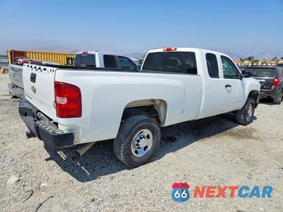 Trzecie zdjęcie samochodu z tyłu: 2007 CHEVROLET SILVERADO K2500 HEAVY DUTY VIN:1GCHK29K67E590974 - miniatura
