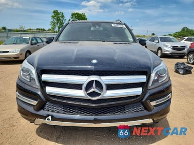 Piąte zdjęcie samochodu w środku: 2014 MERCEDES-BENZ GL 450 4MATIC VIN:4JGDF7CE6EA401596 - miniatura