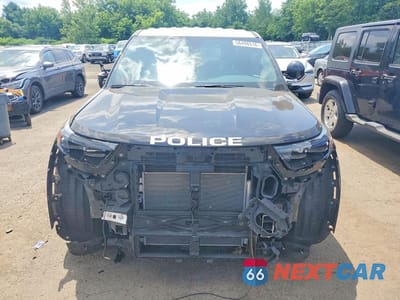 Piąte zdjęcie samochodu w środku: 2023 FORD EXPLORER POLICE INTERCEPTOR VIN:1FM5K8ABXPGA81813 - miniatura