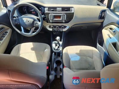 Zdjęcie 8 z 12 samochodu: 2016 KIA RIO VIN:KNADM4A35G6553933 - miniatura